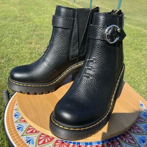 Dr. Doc Martens Spence HDW Women’s 9 Black Milled Nappa Leather Piercing Boots